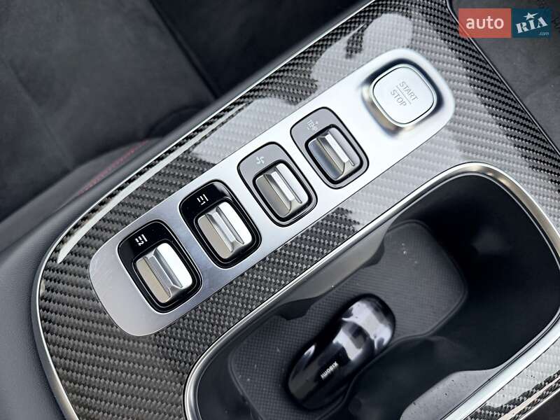 Внедорожник / Кроссовер Xiaomi SU7 Ultra 2025 в Киеве