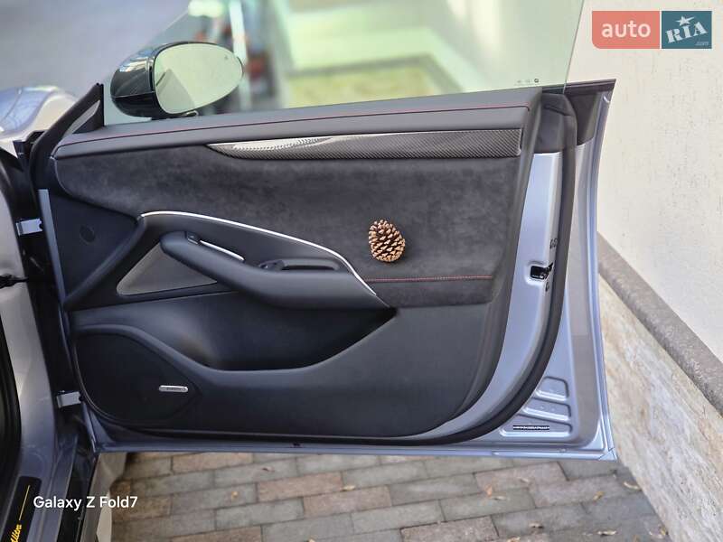 Седан Xiaomi SU7 Ultra 2025 в Одессе фото 46 Седан Xiaomi SU7 Ultra 2025 в Одессе