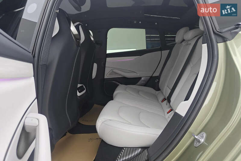 Седан Xiaomi SU7 2024 в Киеве фото 11 Седан Xiaomi SU7 2024 в Киеве