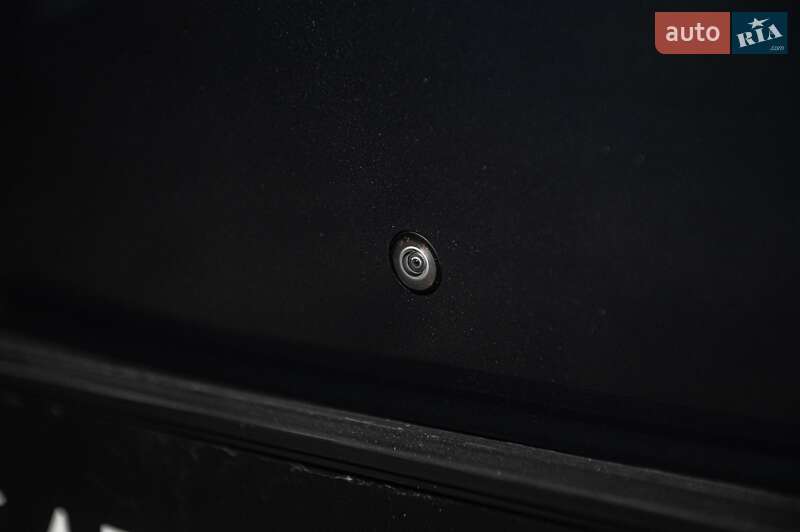 Внедорожник / Кроссовер Xiaomi YU7 2025 в Одессе