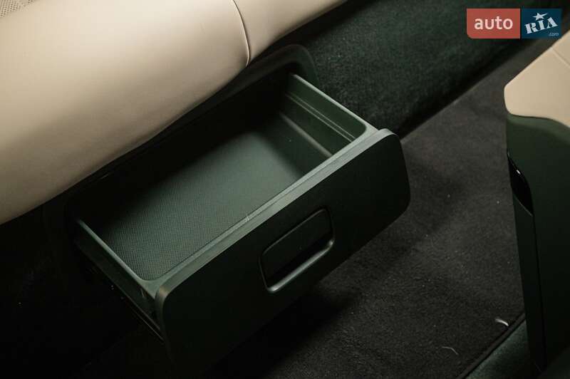 Внедорожник / Кроссовер Xiaomi YU7 2025 в Одессе