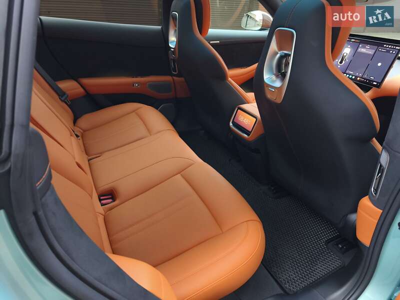 Внедорожник / Кроссовер Xiaomi YU7 2025 в Харькове фото 11 Внедорожник / Кроссовер Xiaomi YU7 2025 в Харькове