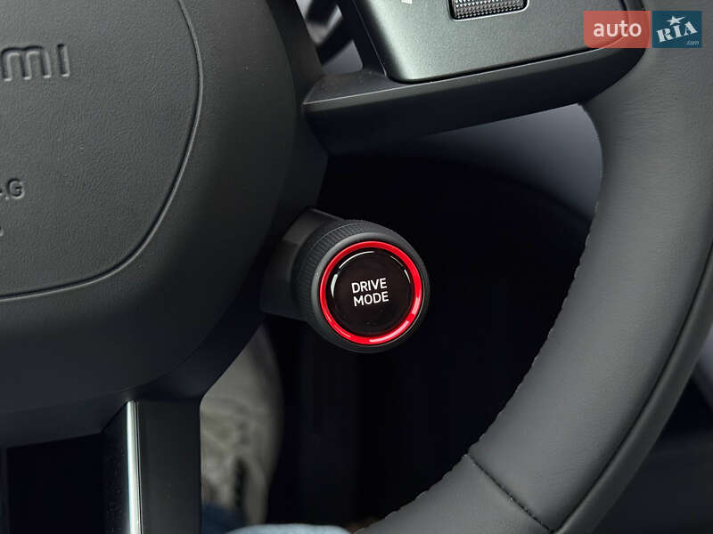 Внедорожник / Кроссовер Xiaomi YU7 2025 в Киеве фото 5 Внедорожник / Кроссовер Xiaomi YU7 2025 в Киеве