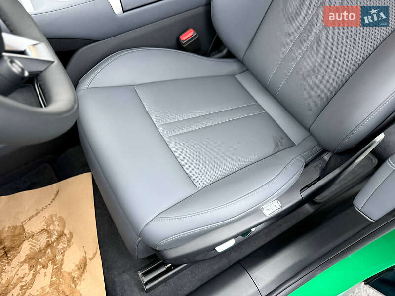 Внедорожник / Кроссовер Xiaomi YU7 2025 в Киеве фото 33 Внедорожник / Кроссовер Xiaomi YU7 2025 в Киеве