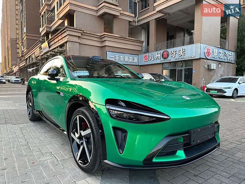 Внедорожник / Кроссовер Xiaomi YU7 2025 в Киеве