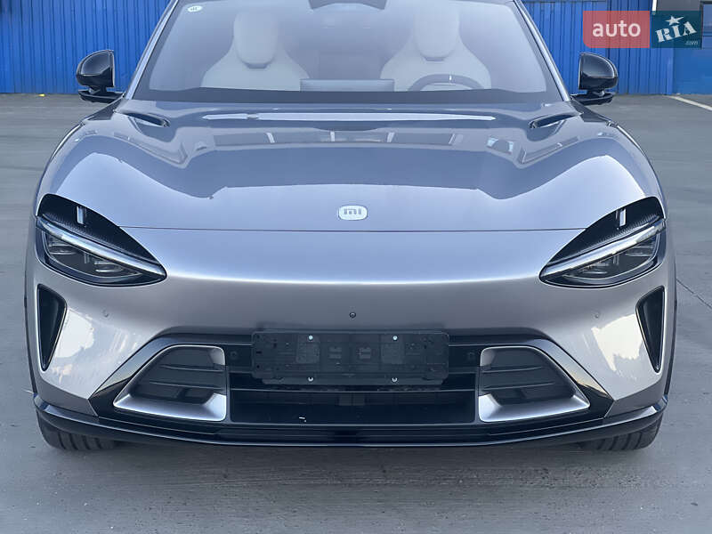 Внедорожник / Кроссовер Xiaomi YU7 2025 в Киеве фото 4 Внедорожник / Кроссовер Xiaomi YU7 2025 в Киеве