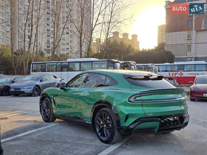 Внедорожник / Кроссовер Xiaomi YU7 2025 в Днепре