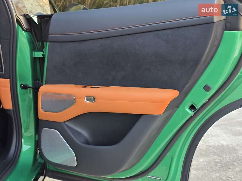 Внедорожник / Кроссовер Xiaomi YU7 2025 в Днепре