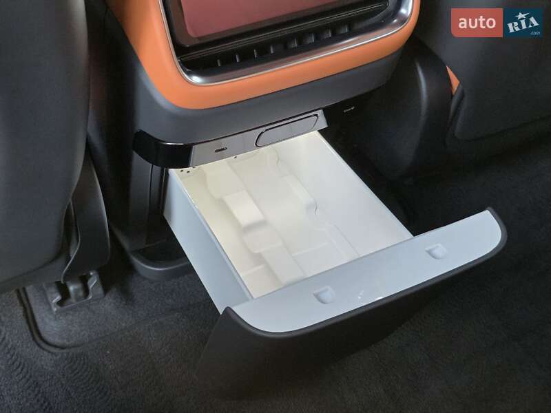 Внедорожник / Кроссовер Xiaomi YU7 2025 в Днепре