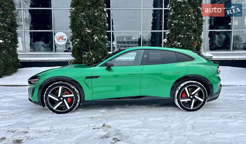 Седан Xiaomi YU7 2025 в Киеве