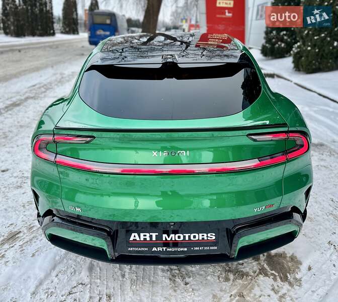 Седан Xiaomi YU7 2025 в Киеве