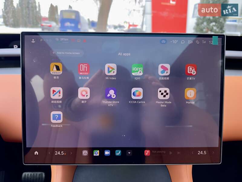 Седан Xiaomi YU7 2025 в Киеве