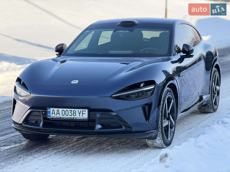 Седан Xiaomi YU7 2025 в Киеве