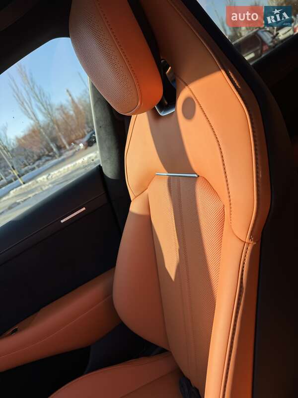 Позашляховик / Кросовер Xiaomi YU7 2025 в Києві фото 15 Позашляховик / Кросовер Xiaomi YU7 2025 в Києві