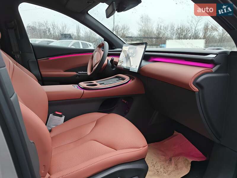 Внедорожник / Кроссовер Xpeng G7 2025 в Киеве