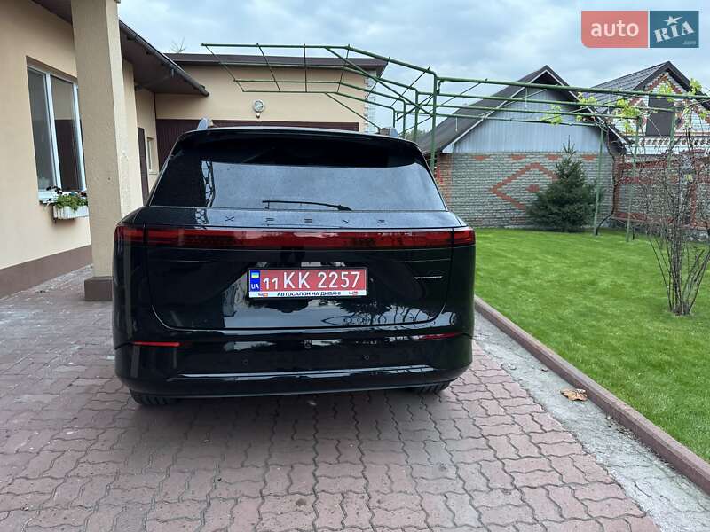 Внедорожник / Кроссовер Xpeng G9 2025 в Киеве