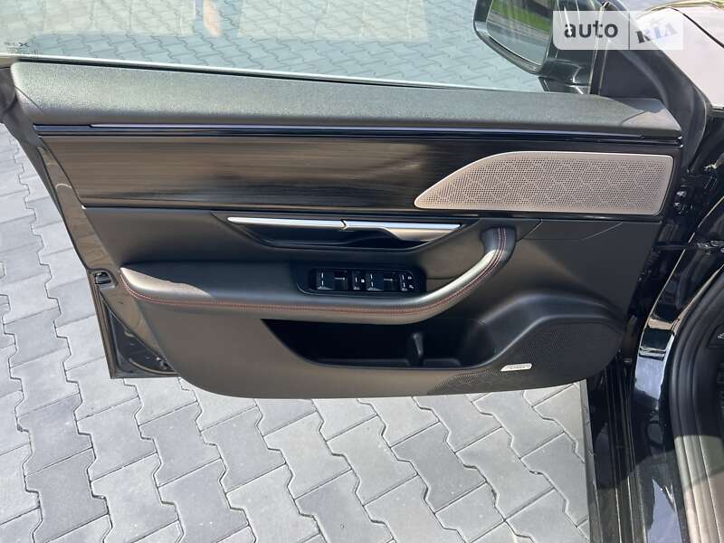 Седан Xpeng P7 2022 в Луцке