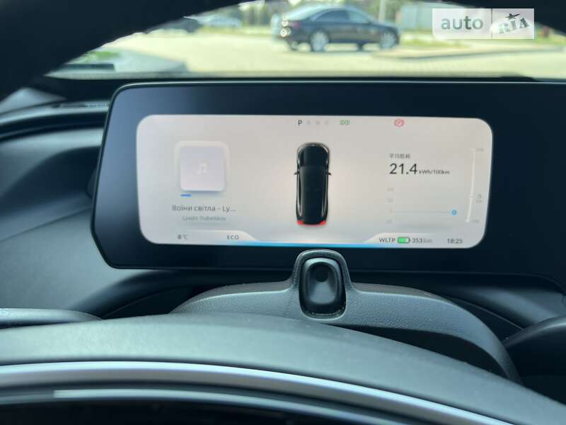 Седан Xpeng P7 2022 в Луцке