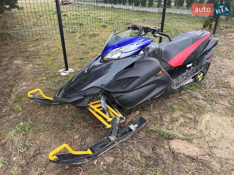 Снегомопеды и снегоскутеры Yamaha Apex 2010 в Городке