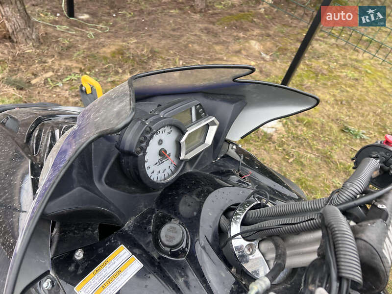 Снегомопеды и снегоскутеры Yamaha Apex 2010 в Городке