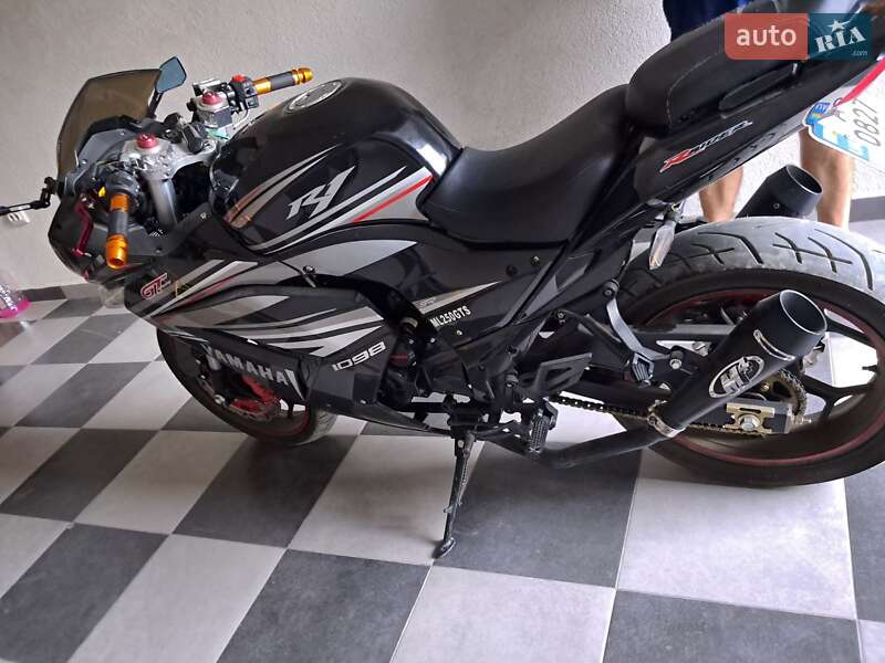 Мопеди Yamaha AT 2022 в Івано-Франківську