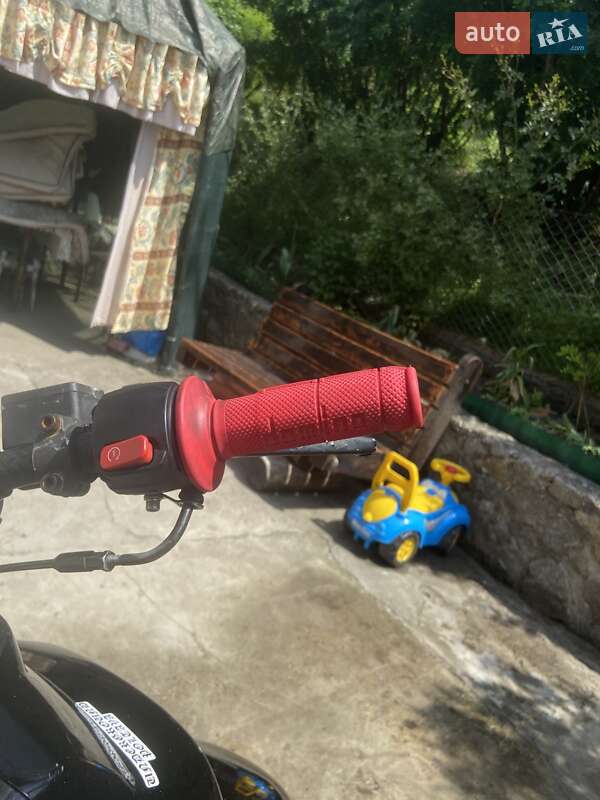 Грузовые мотороллеры, мотоциклы, скутеры, мопеды Yamaha BWS 2004 в Ржищеве фото 15 Грузовые мотороллеры, мотоциклы, скутеры, мопеды Yamaha BWS 2004 в Ржищеве