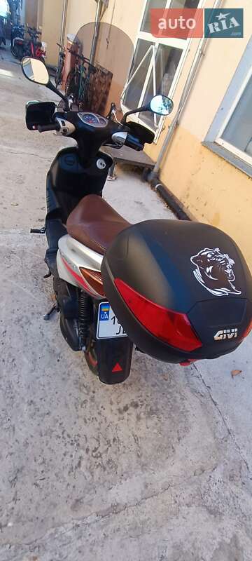 Скутер Yamaha Cygnus 2000 в Білгороді-Дністровському фото 14 Скутер Yamaha Cygnus 2000 в Білгороді-Дністровському