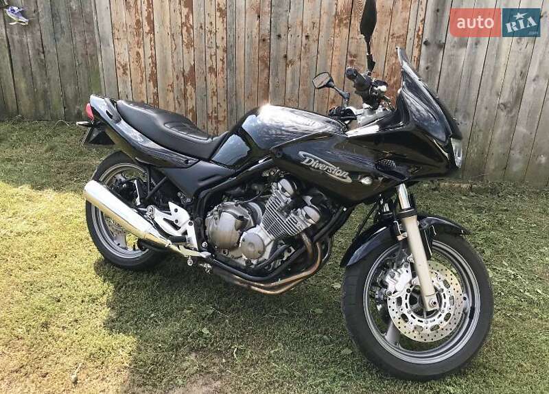 Мотоцикл Спорт-туризм Yamaha Diversion 2002 в Рівному
