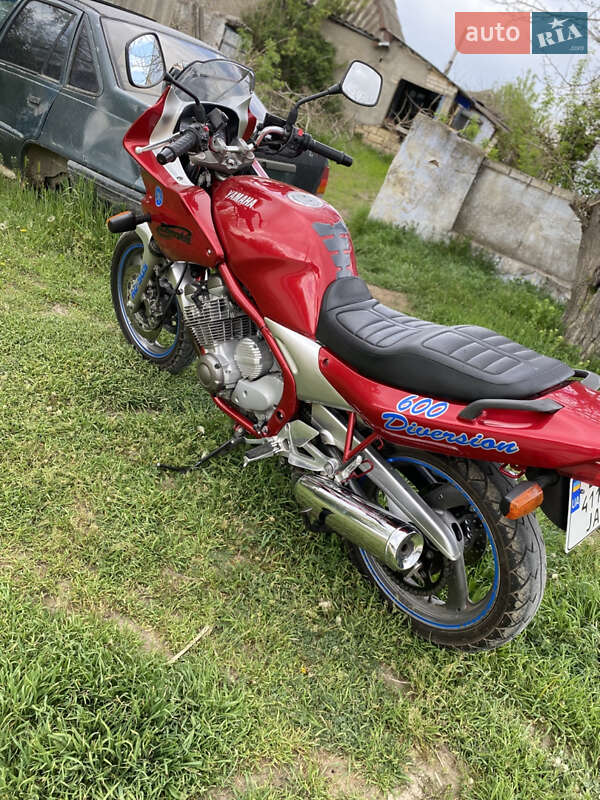 Мотоцикл Спорт-туризм Yamaha Diversion 2001 в Новом Буге