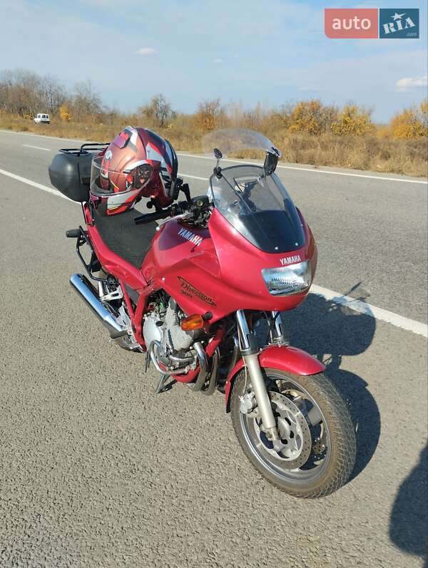 Yamaha Diversion 2000