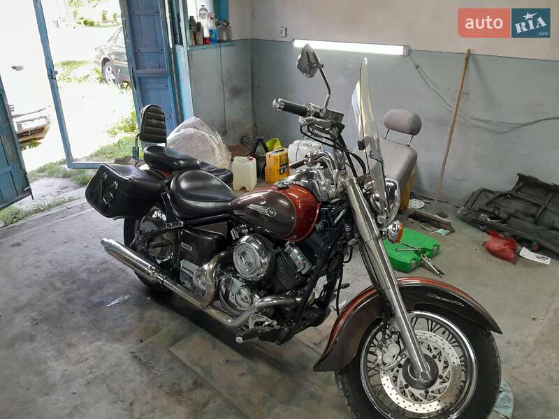 Мотоцикл Классік Yamaha Drag Star 400 2000 в 