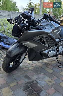 Мотоцикл Спорт-туризм Yamaha FJR 1300 2013 в 