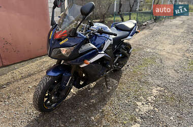 Мотоцикл Спорт-туризм Yamaha FZ-1 2011 в 