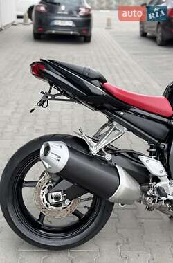 Мотоцикл Без обтекателей (Naked bike) Yamaha FZ-1 2006 в 