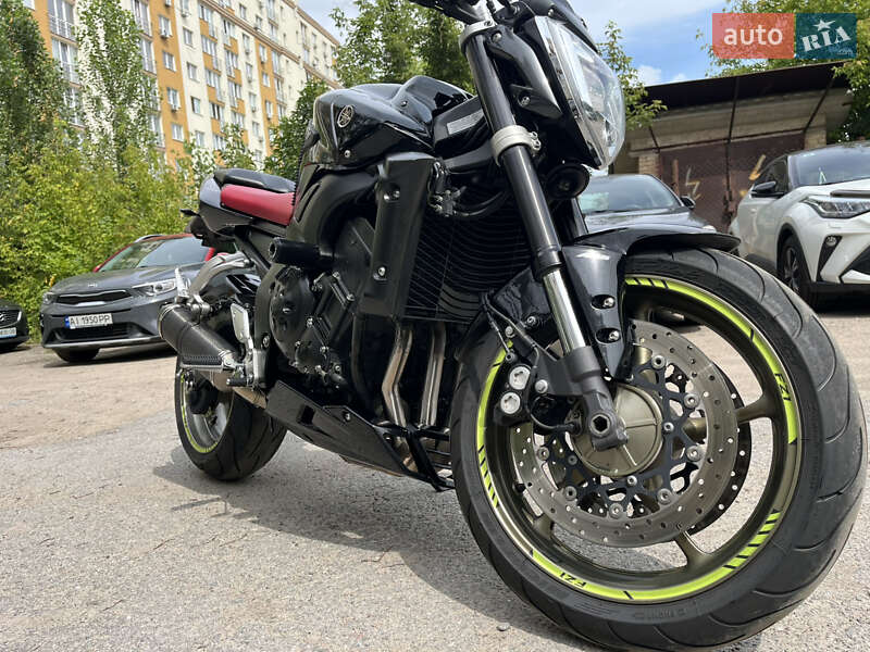 Мотоцикл Без обтекателей (Naked bike) Yamaha FZ-1 2011 в Вишневом