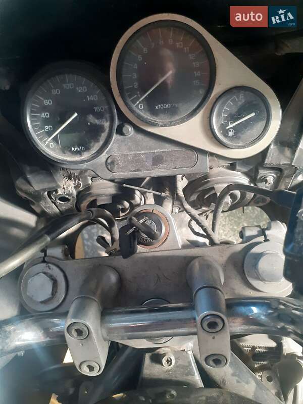 Мотоцикл Классік Yamaha FZ 400 2000 в Одесі