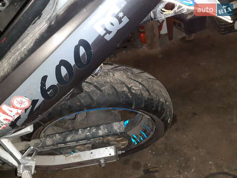 Мотоцикл Спорт-туризм Yamaha FZ 400 2000 в Вінниці