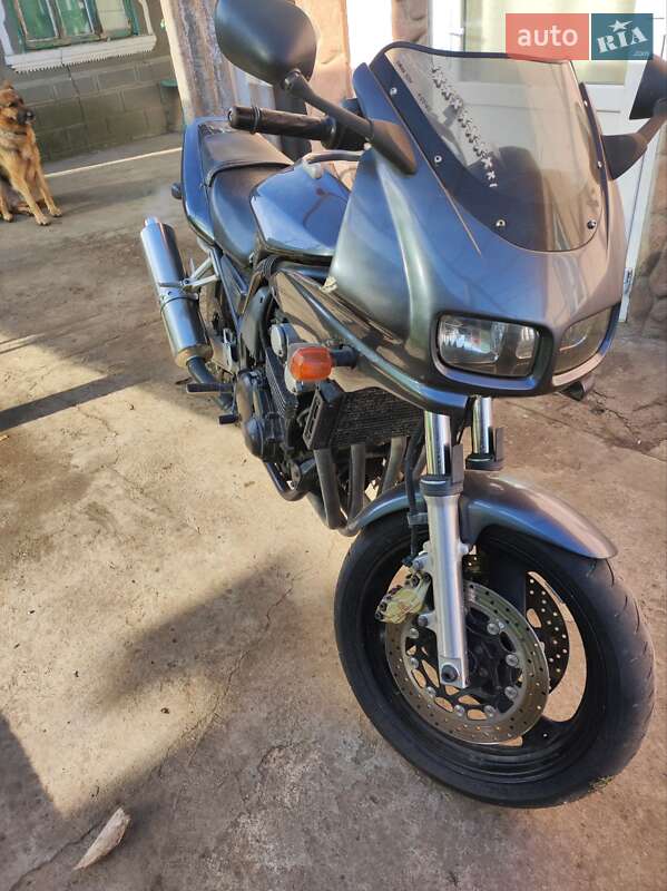 Спортбайк Yamaha FZ 400 1998 в Білгороді-Дністровському