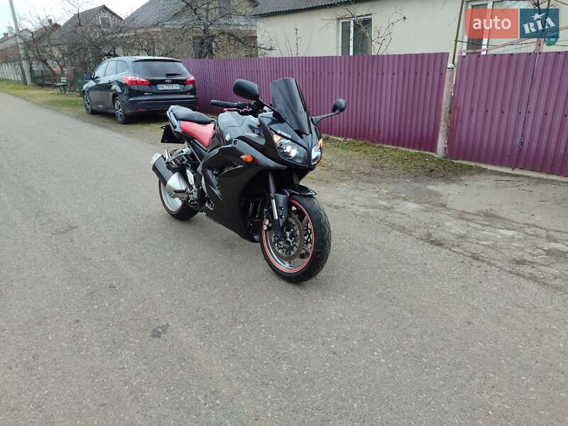 Мотоцикл Спорт-туризм Yamaha FZ1 Fazer 2008 в Дубно