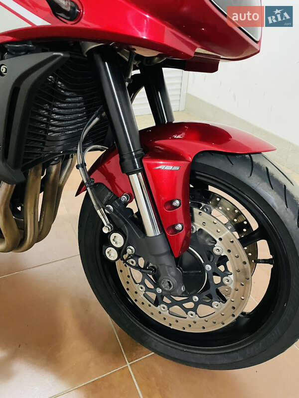 Мотоцикл Спорт-туризм Yamaha FZ1 Fazer 2013 в Киеве фото 3 Мотоцикл Спорт-туризм Yamaha FZ1 Fazer 2013 в Киеве