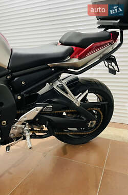 Мотоцикл Спорт-туризм Yamaha FZ1 Fazer 2013 в 