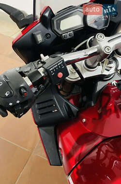 Мотоцикл Спорт-туризм Yamaha FZ1 Fazer 2013 в 