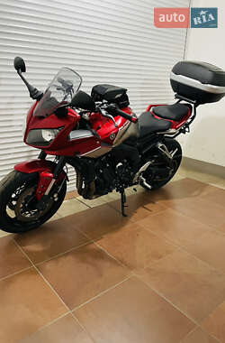 Мотоцикл Спорт-туризм Yamaha FZ1 Fazer 2013 в 