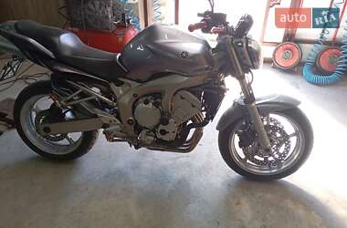 Вантажні моторолери, мотоцикли, скутери, мопеди Yamaha FZ6 Fazer 2005 в 
