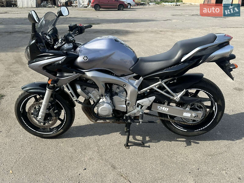 Мотоцикл Спорт-туризм Yamaha FZ6 Fazer 2009 в Кременчуці