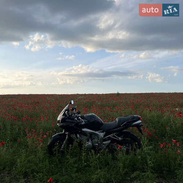 Yamaha FZ6 Fazer 2005