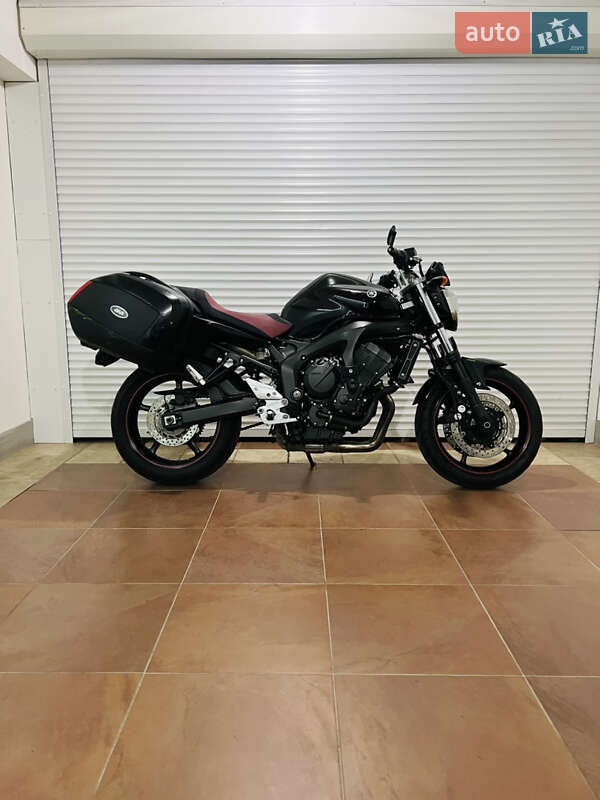 Мотоцикл Без обтекателей (Naked bike) Yamaha FZ6 Fazer 2010 в Киеве