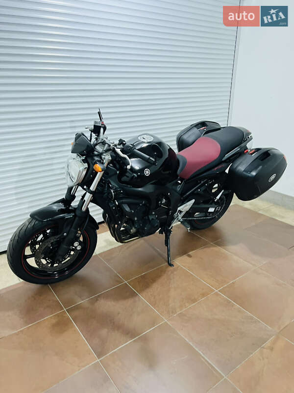 Мотоцикл Без обтекателей (Naked bike) Yamaha FZ6 Fazer 2010 в Киеве