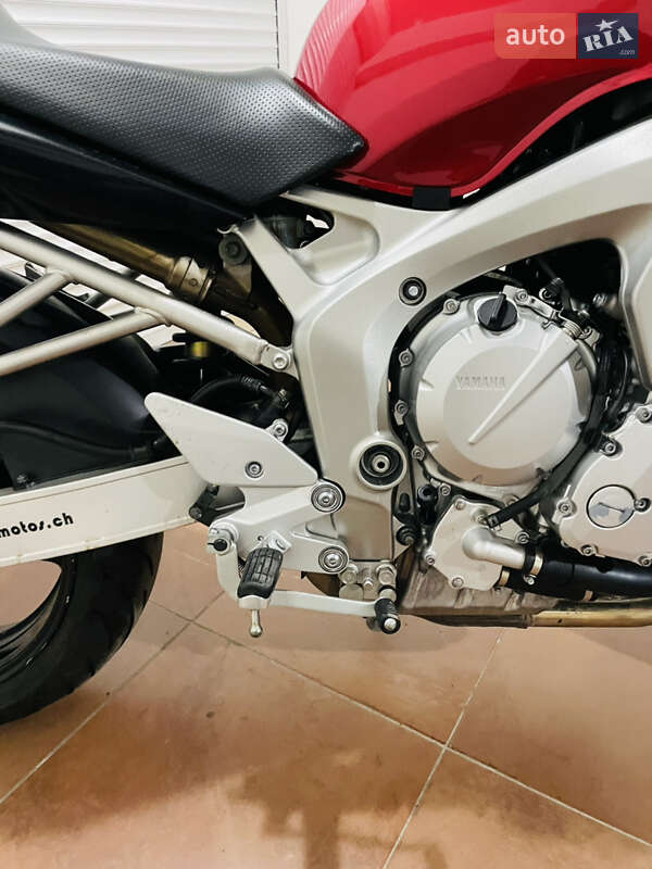 Мотоцикл Без обтекателей (Naked bike) Yamaha FZ6 N 2004 в Киеве