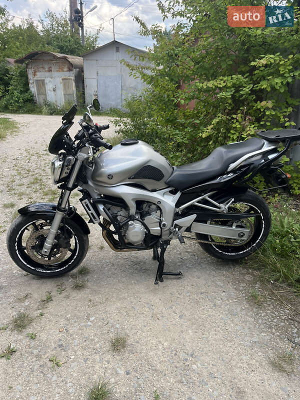 Yamaha FZ6 N 2003